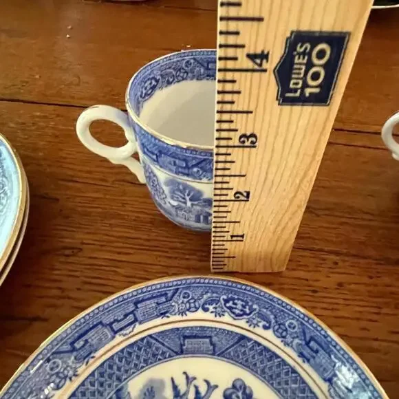 Blue Willow Balmoral China R&D England set of two teacup, saucer and small plate - Picture 9 of 9